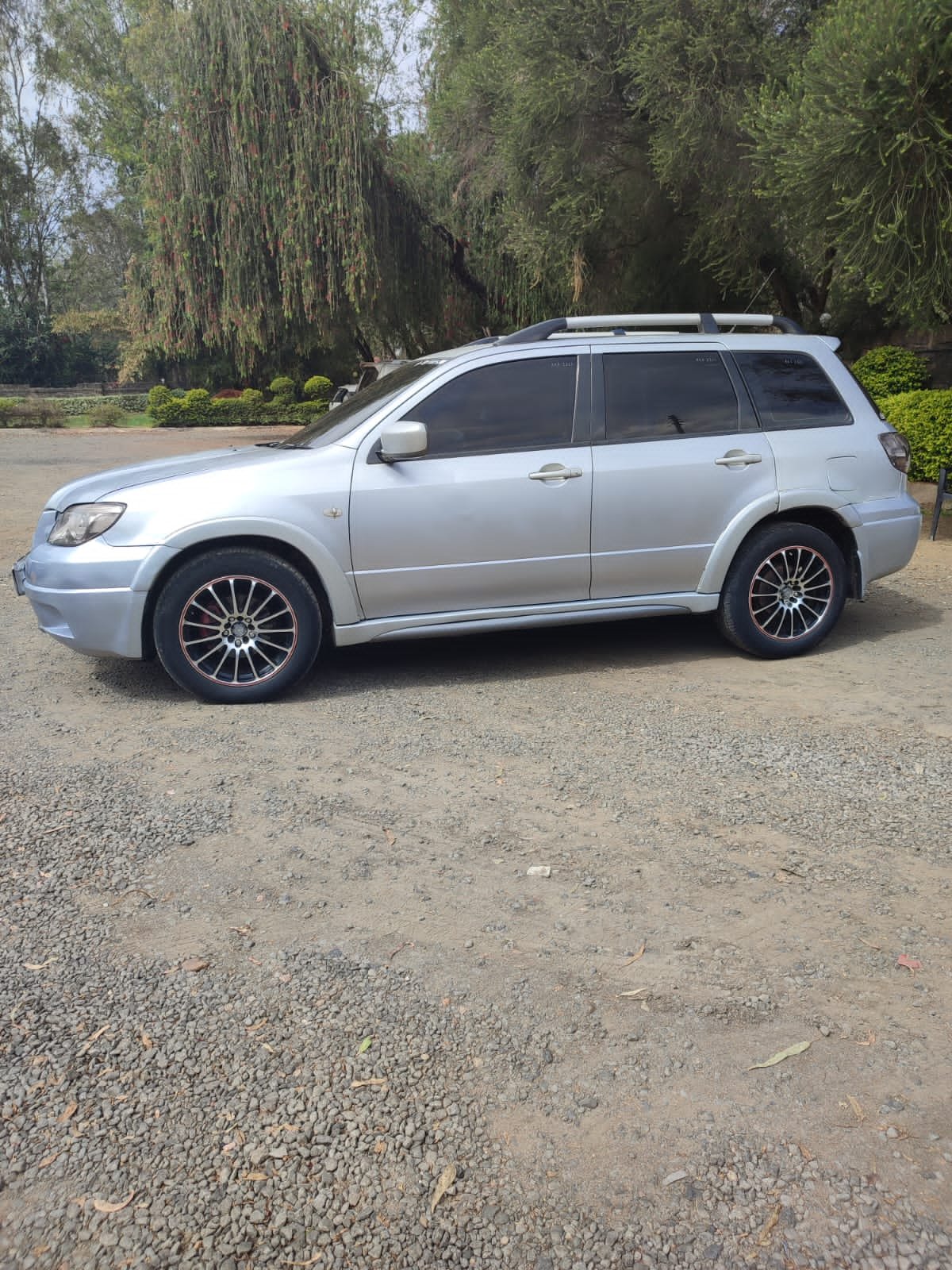 Mitsubishi OUTLANDER  2003 You Pay 30% Deposit Trade in Ok