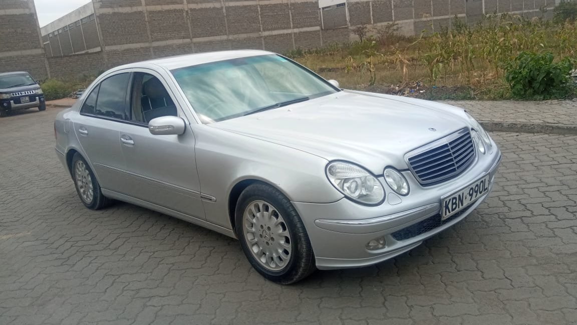 Mercedes Benz E200 2004  QUICK SALE You Pay 30% DEPOSIT Trade in OK