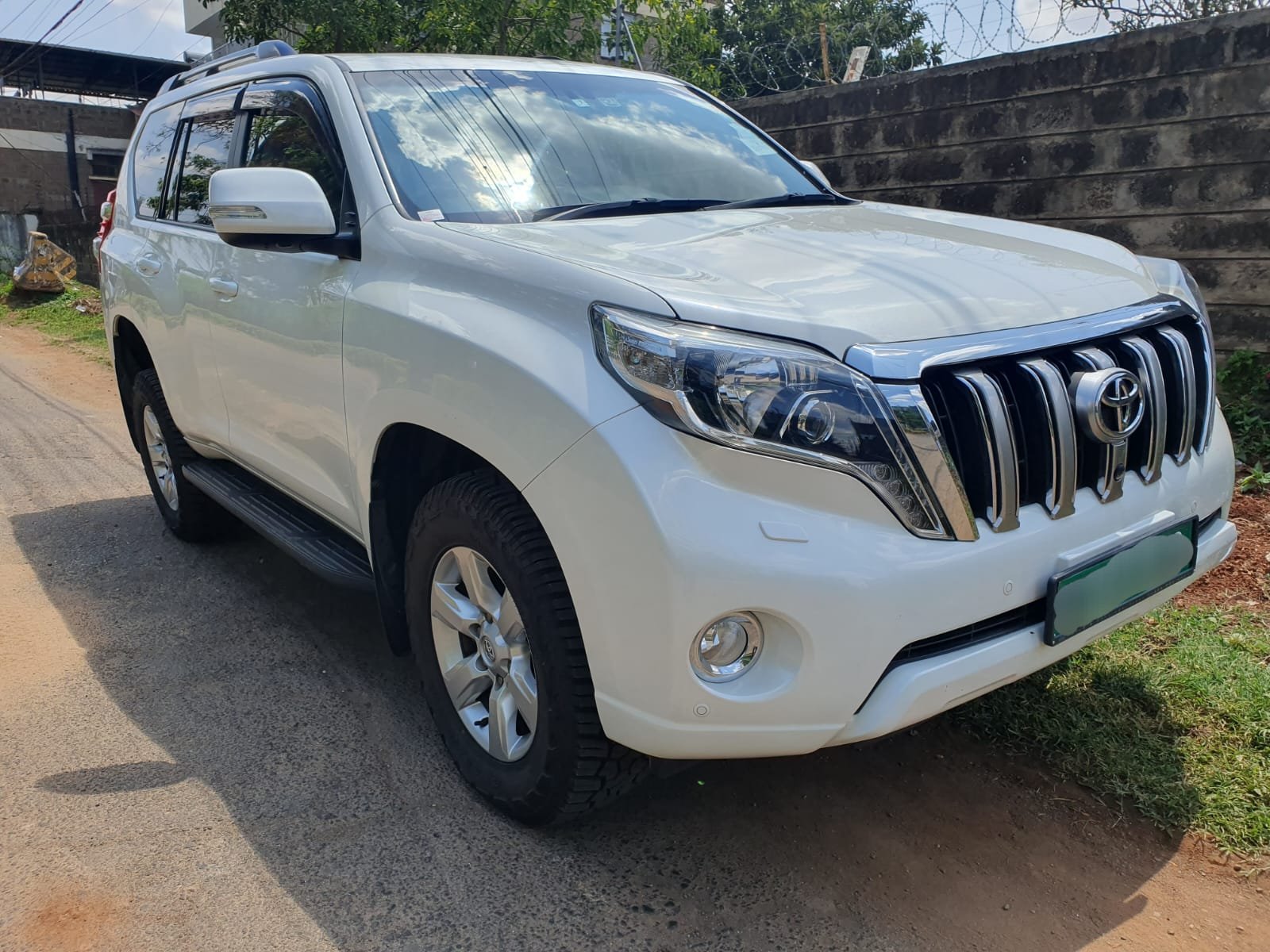 Toyota Prado 2015 DIESEL SUNROOF JUST ARRIVED Trade in OK