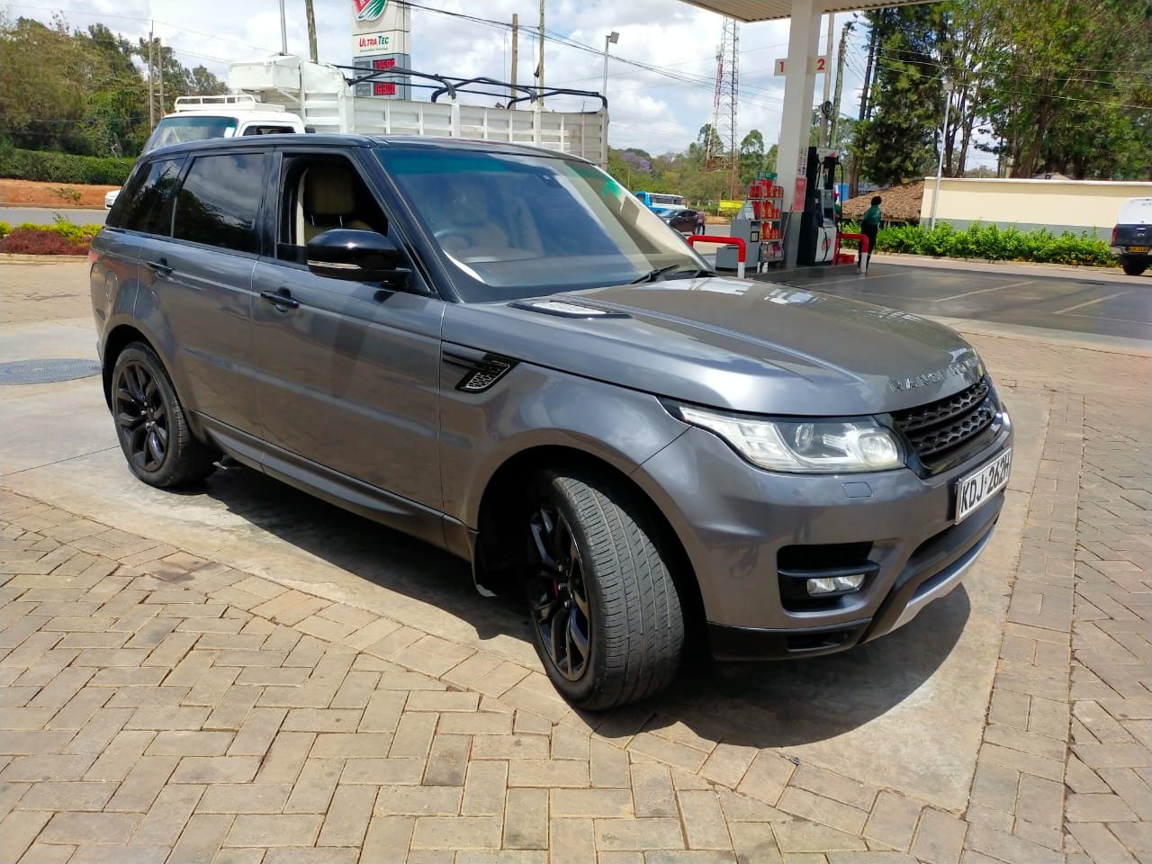 Range Rover Sport 2014 TDV6 You pay 30% deposit Trade in OK Cheapest
