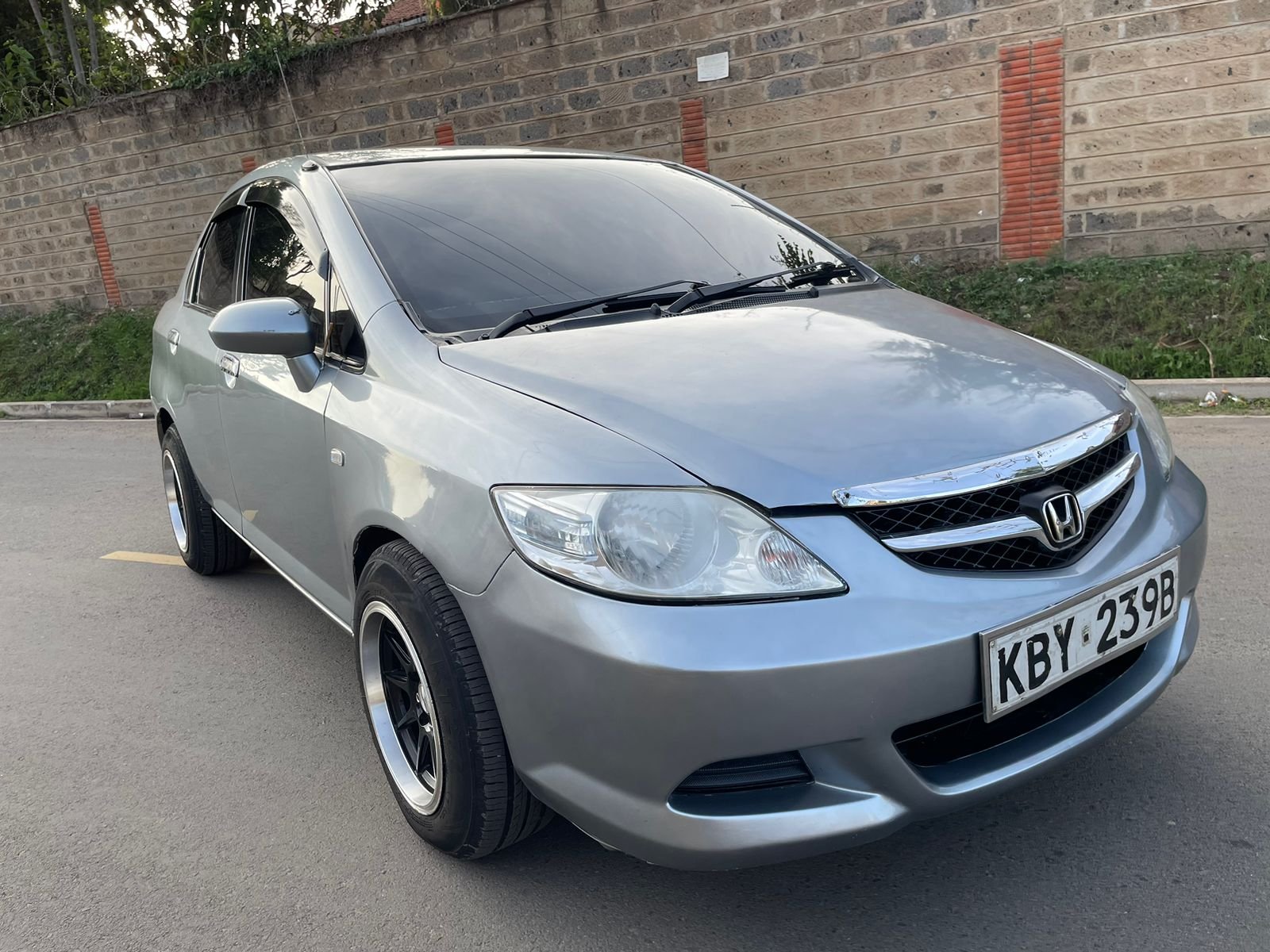 Honda fit Aria 2007 You Pay 20% Deposit Trade in OK For Sale in Kenya