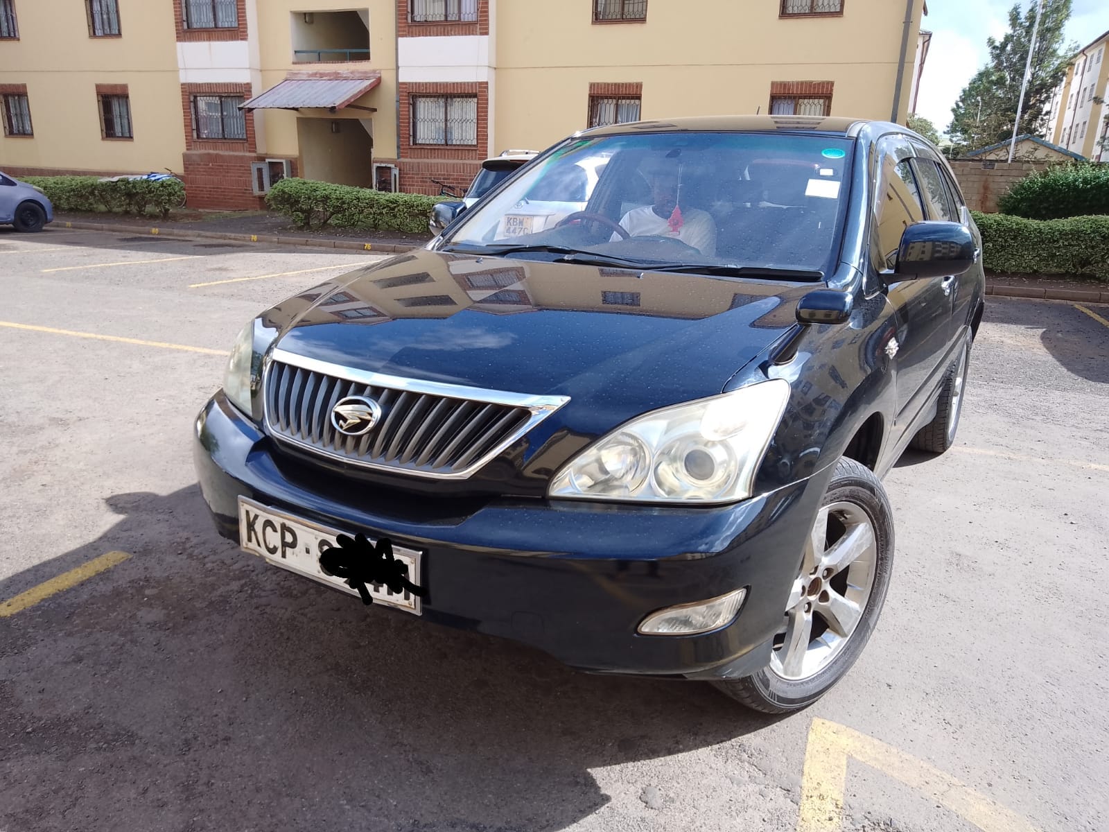 Toyota Harrier 2001 You Pay 30% Deposit Trade in OK EXCLUSIVE