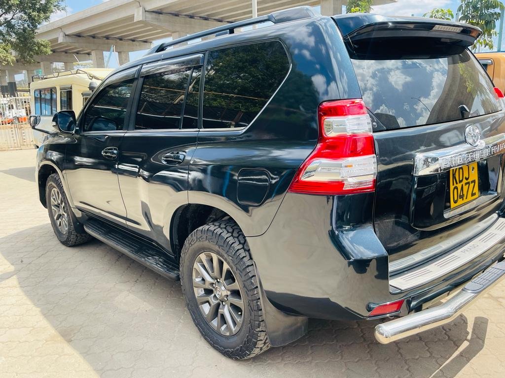 Toyota Prado 2015 SUNROOF 30K mileage JUST ARRIVED Trade in OK CHEAPEST