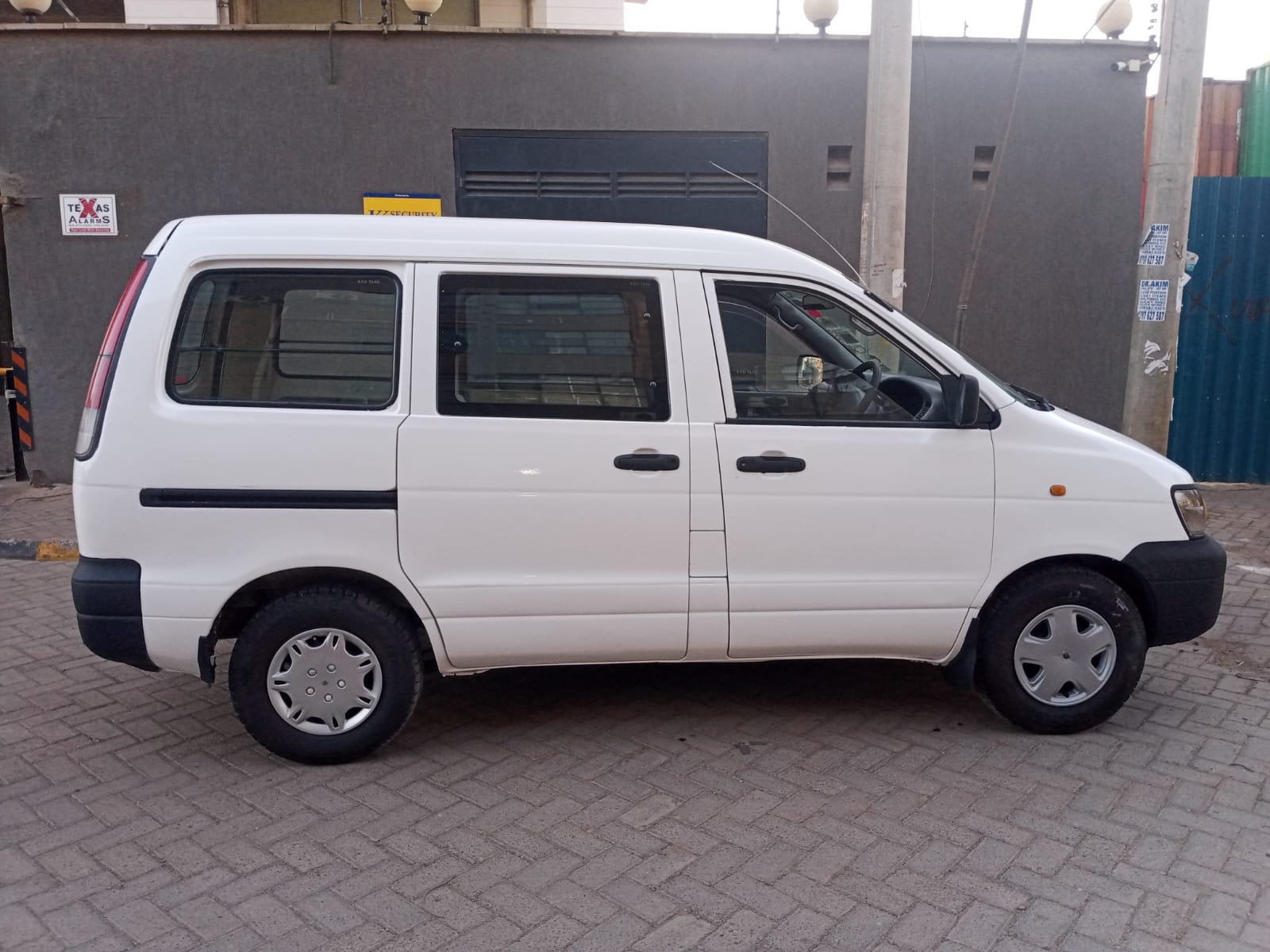 Toyota Town Ace You pay 30 Deposit Trade in Ok For Sale in Kenya