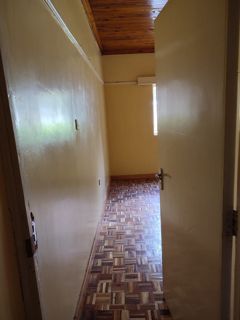 Two bedroom house both ensuite Karen FOR RENT