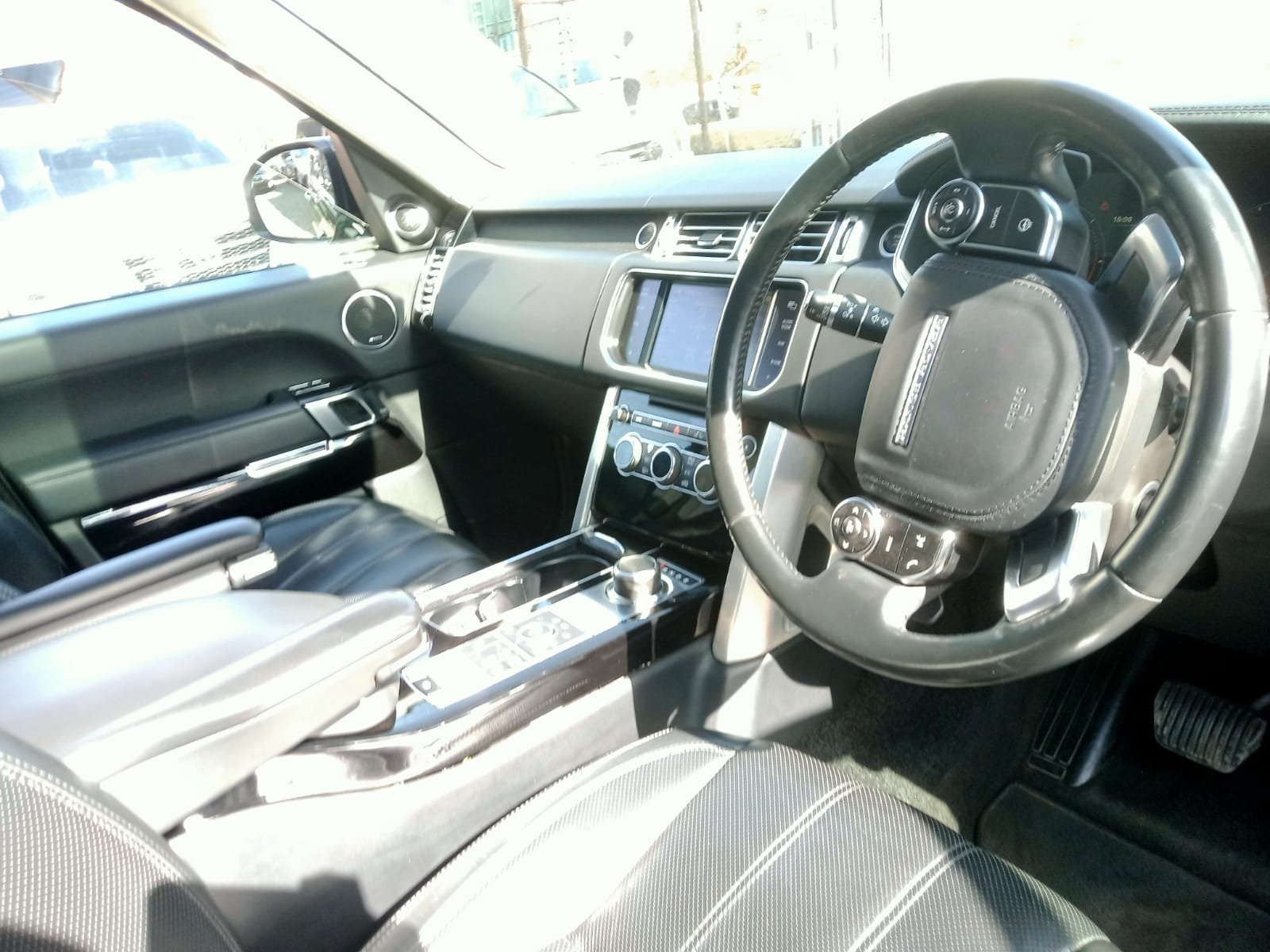 RANGE ROVER VOGUE Panoramic sunroof SDV6 2015 EXCLUSIVE