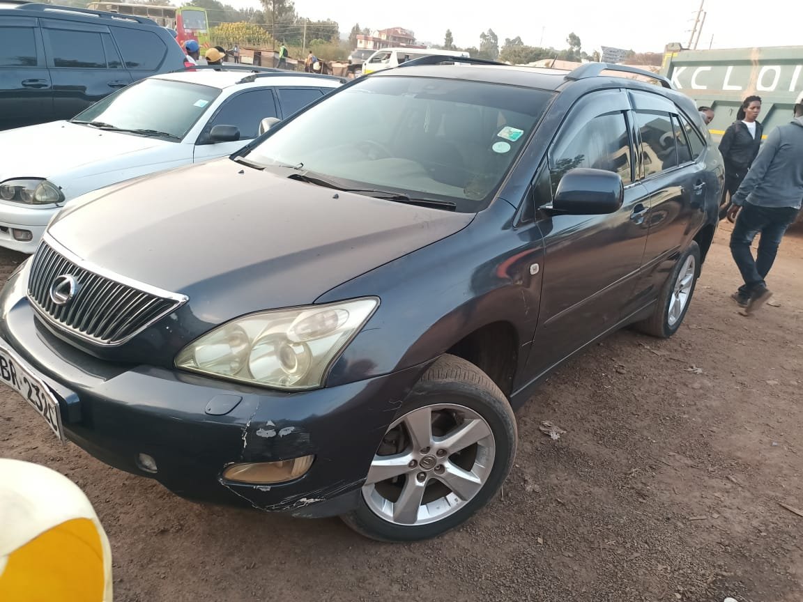 LEXUS RX 300 SUNROOF 650K ONLY You Pay 30% Deposit Trade in OK EXCLUSIVE For Sale in Kenya