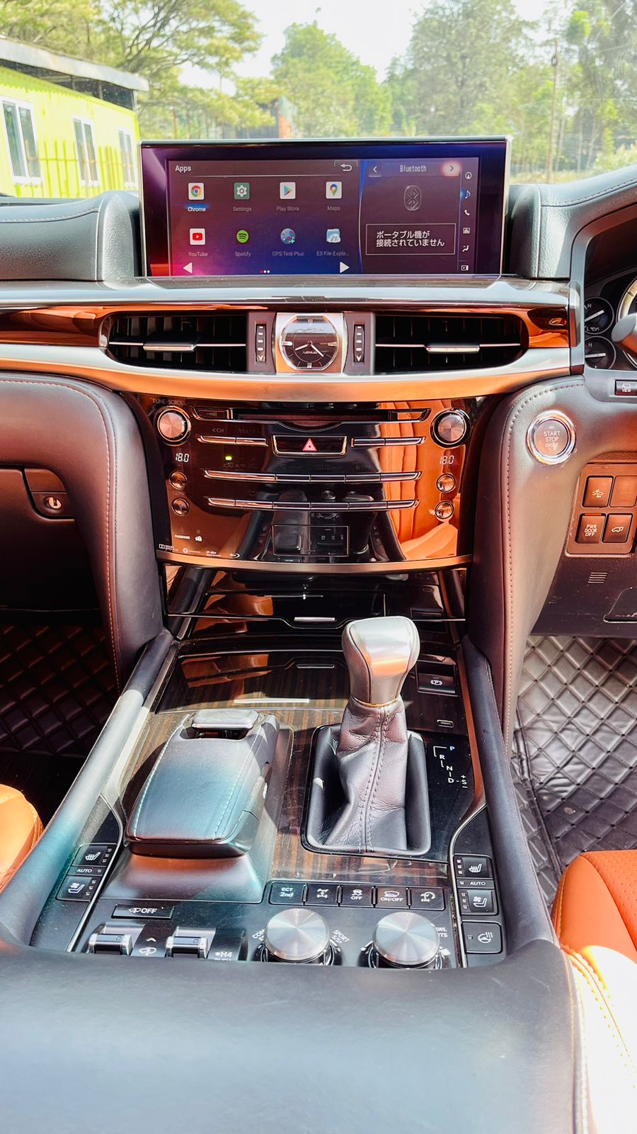 LEXUS LX 570 2016 Fully Loaded JUST ARRIVED EXCLUSIVE For SALE in Kenya