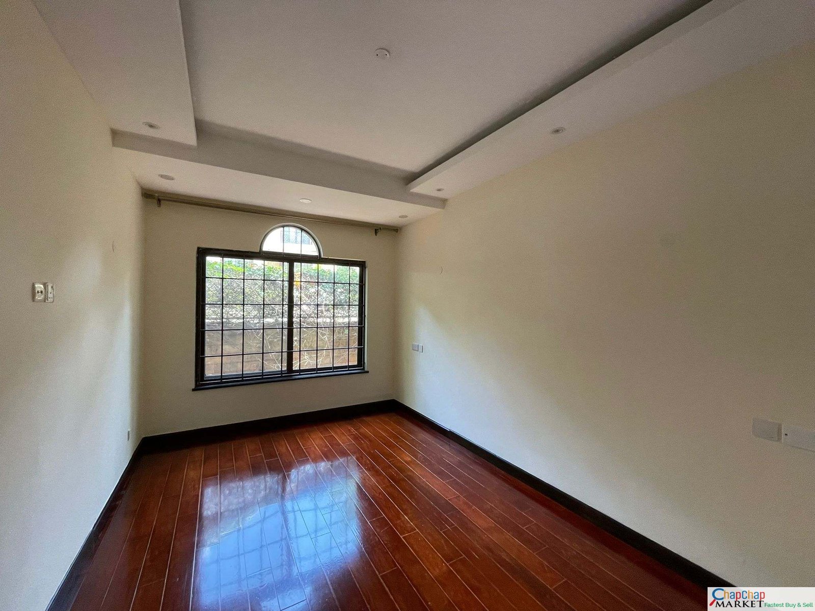 Luxurious 3Bedrooms Mansionatte In Riverside Drive