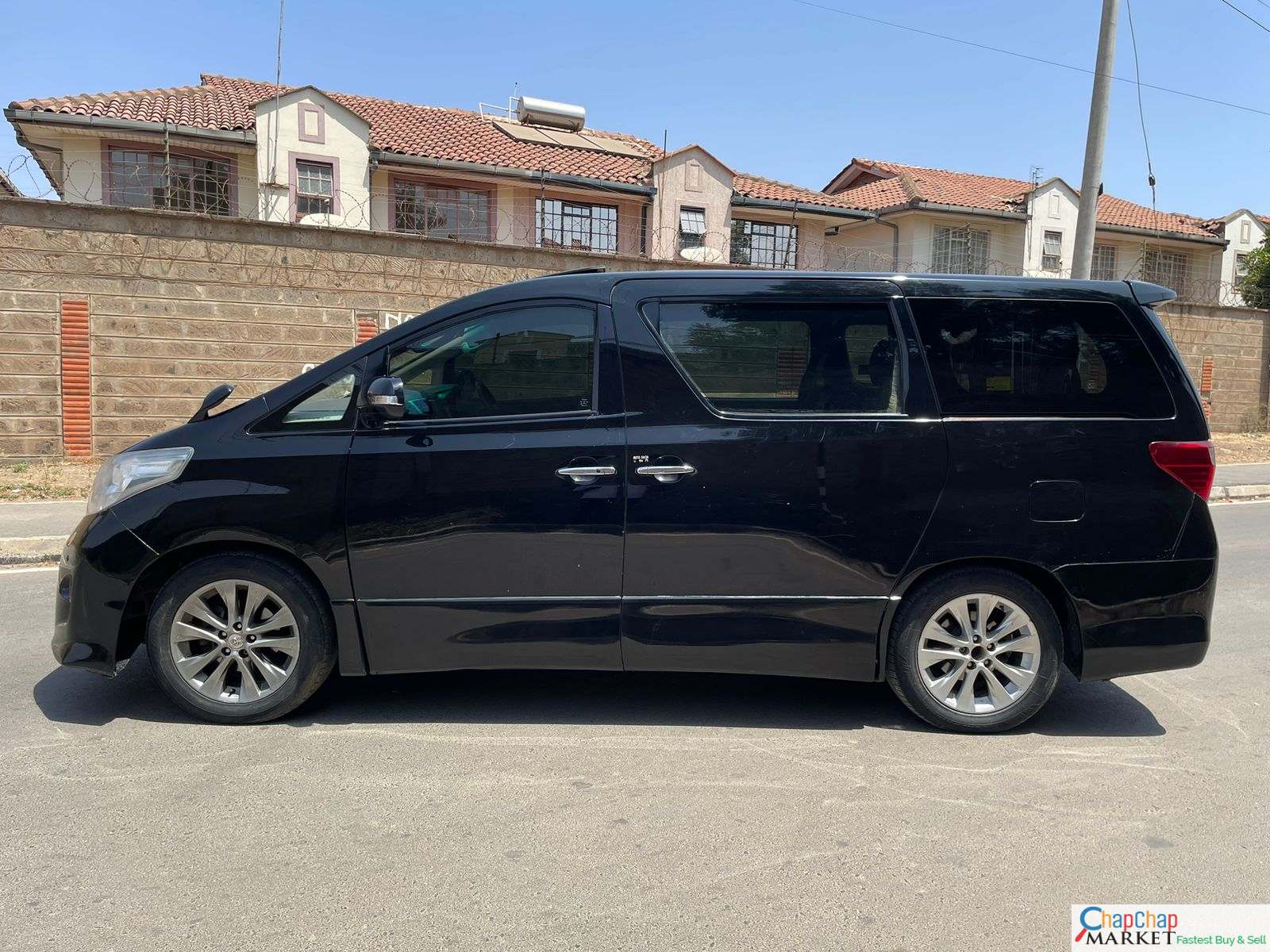 Toyota Alphard Double SUNROOF QUICK SALE You Pay 30% Deposit Trade in OK