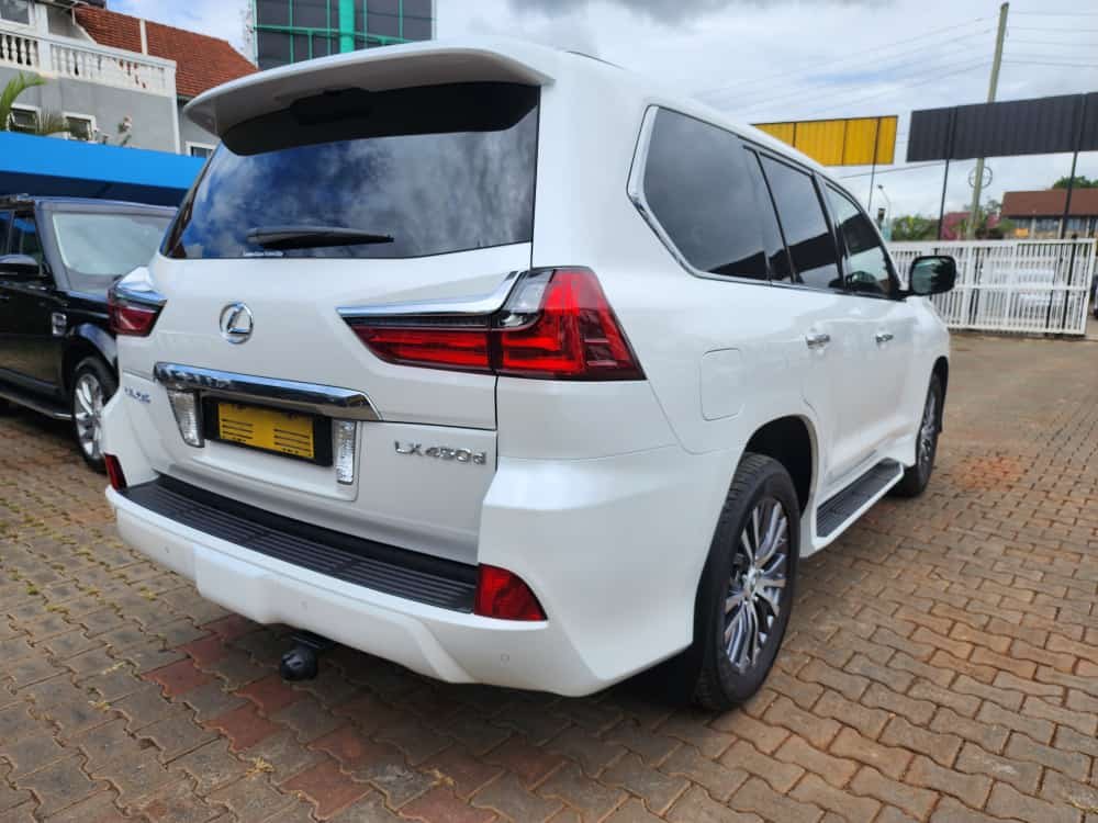 LEXUS LX 450D Fully Loaded EXCLUSIVE For SALE in Kenya