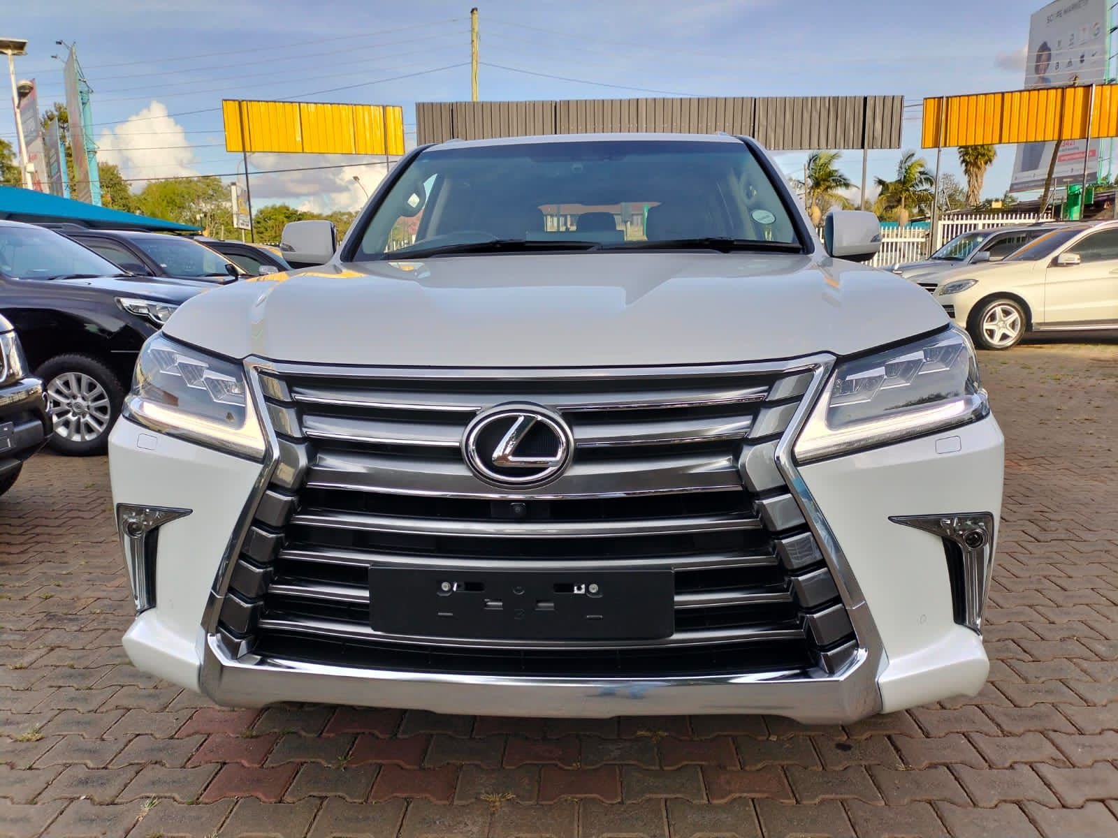 LEXUS LX 450D Fully Loaded EXCLUSIVE For SALE in Kenya