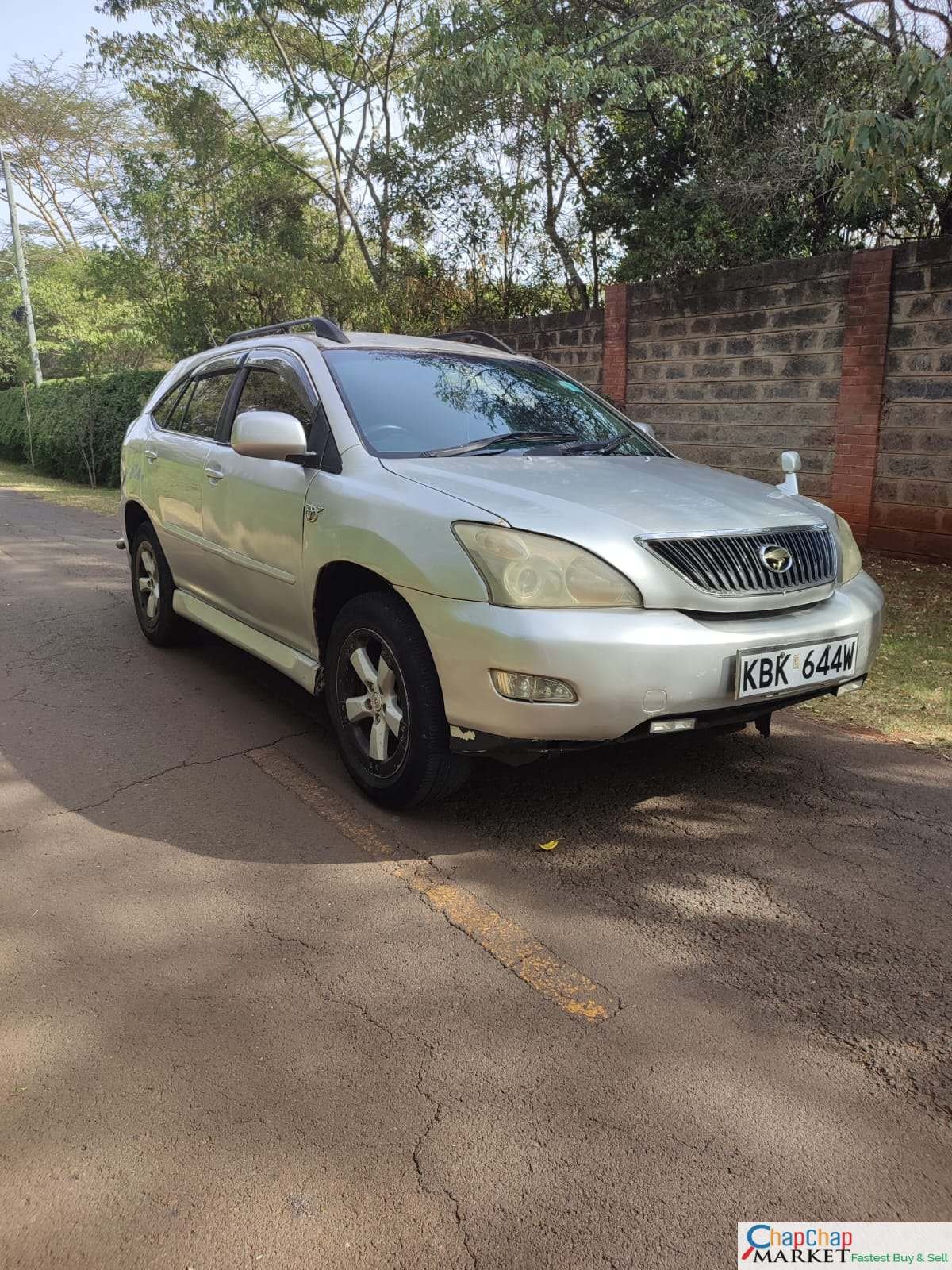 Toyota Harrier QUICK SALE 699k You Pay 30% Deposit 70% installments Trade in OK EXCLUSIVE