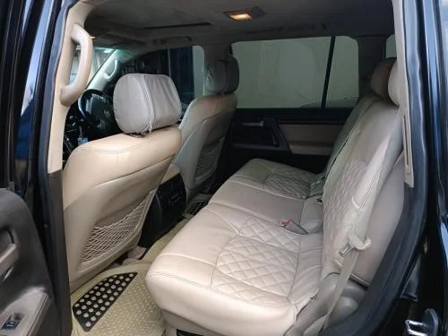 Toyota Land cruiser V8 With SUNROOF 70% FINANCE QUICK SALE TRADE IN OK EXCLUSIVE for Sale in Kenya 19 Toyota Land cruiser V8 With SUNROOF 70% FINANCE QUICK SALE TRADE IN OK EXCLUSIVE for Sale in Kenya