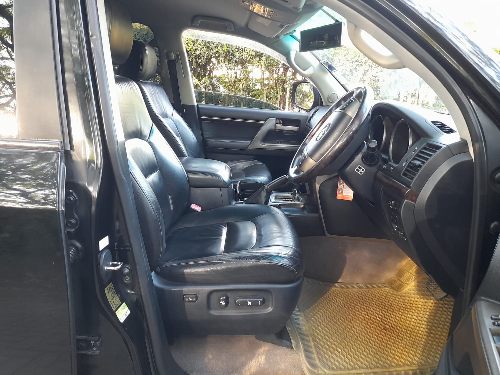 Toyota V8 200 series QUICKEST SALE You Pay 40% Deposit Trade in OK