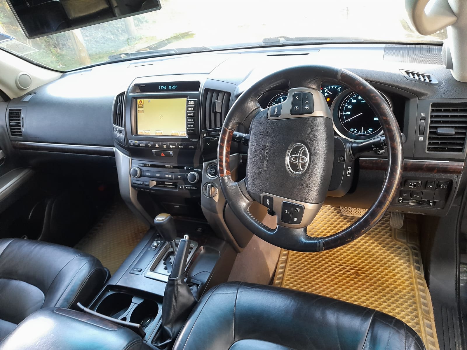 Toyota V8 200 series QUICKEST SALE You Pay 40% Deposit Trade in OK