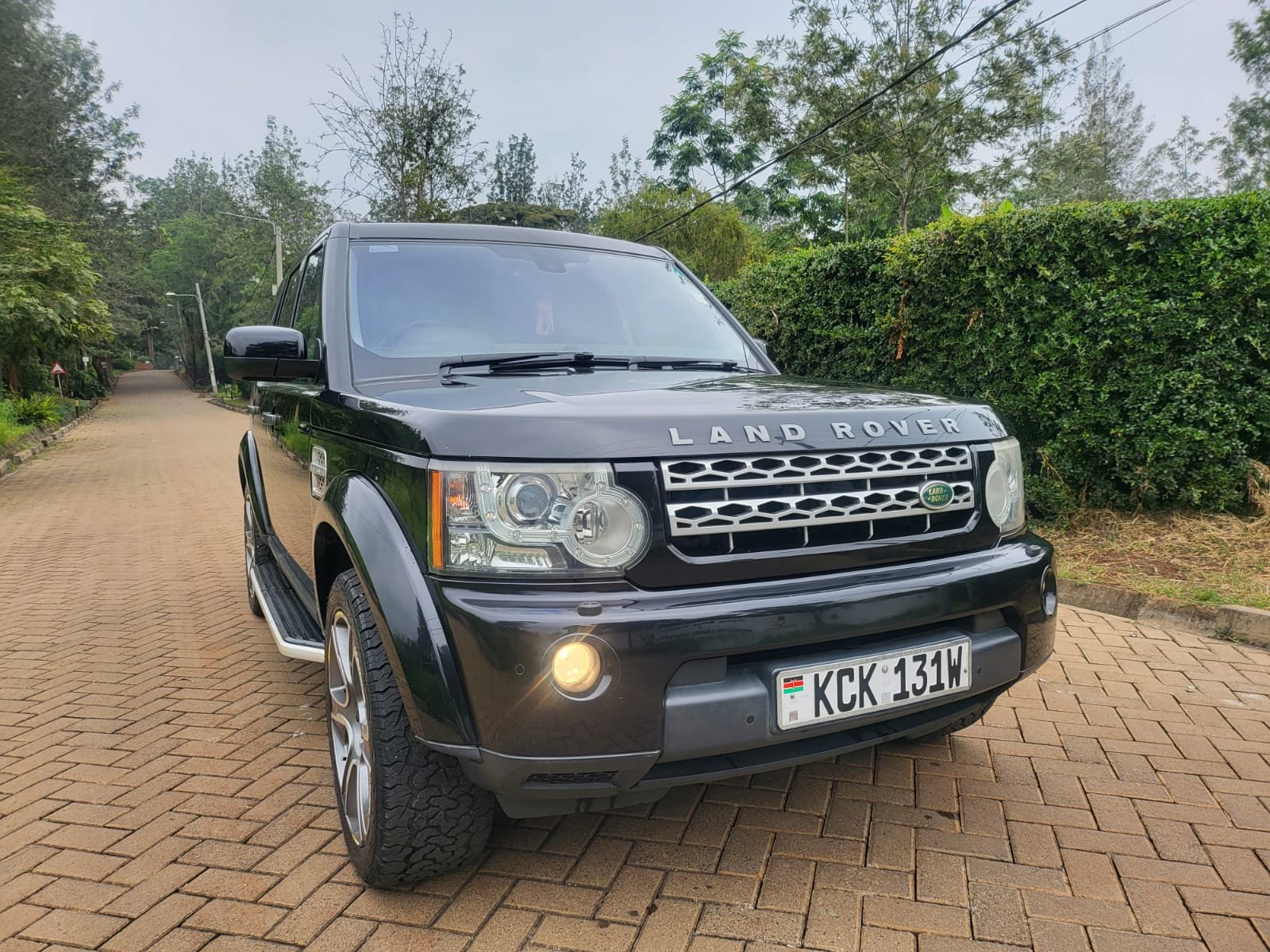 Land Rover Discovery 4 HSE Triple sunroof QUICK SALE You Pay 30% Deposit Trade in Ok For sale in kenya  exclusive