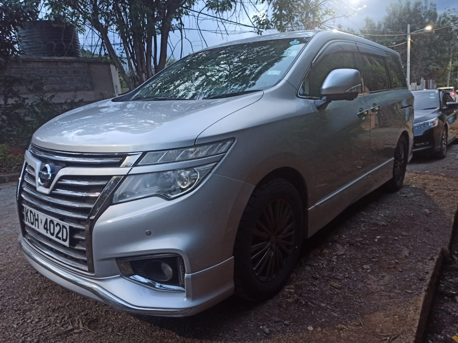 Cheapest Reliable Van minivans Alphard Noah Voxy Elgrand Wish VELFIRE  For Hire Lease Rental Self Driven Service in Kenya