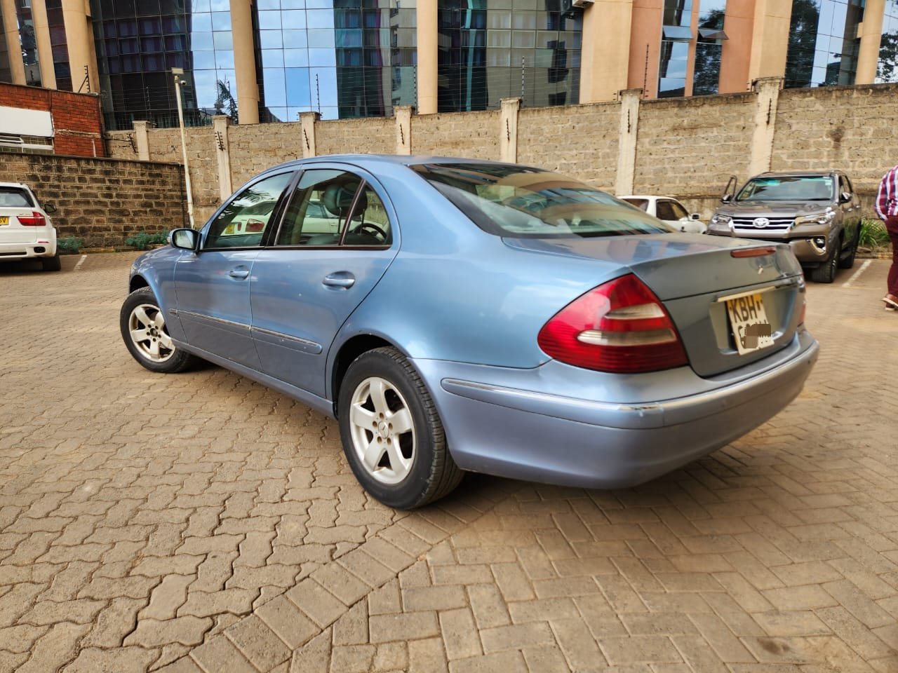 Mercedes Benz E200 🔥 QUICK SALE You Pay 30% DEPOSIT Trade in OK EXCLUSIVE