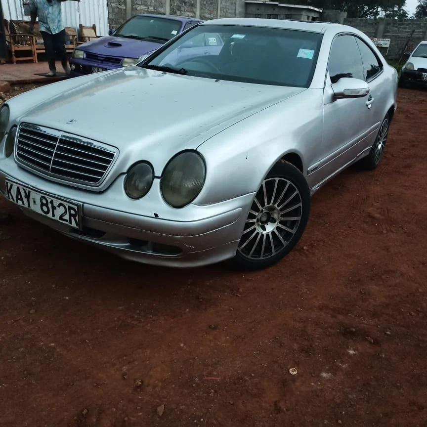 Mercedes Benz E class with sunroof coupe Auto 420k Only 🔥 You Pay 30% DEPOSIT Trade in OK EXCLUSIVE (SOLD)