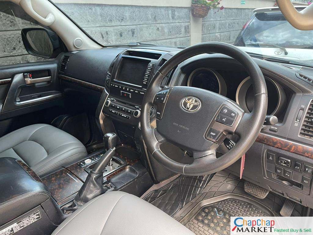 Toyota Land cruiser V8 DIESEL local assembly SUNROOF leather LOCAL ASSEMBLY TRADE IN OK EXCLUSIVE for Sale in Kenya