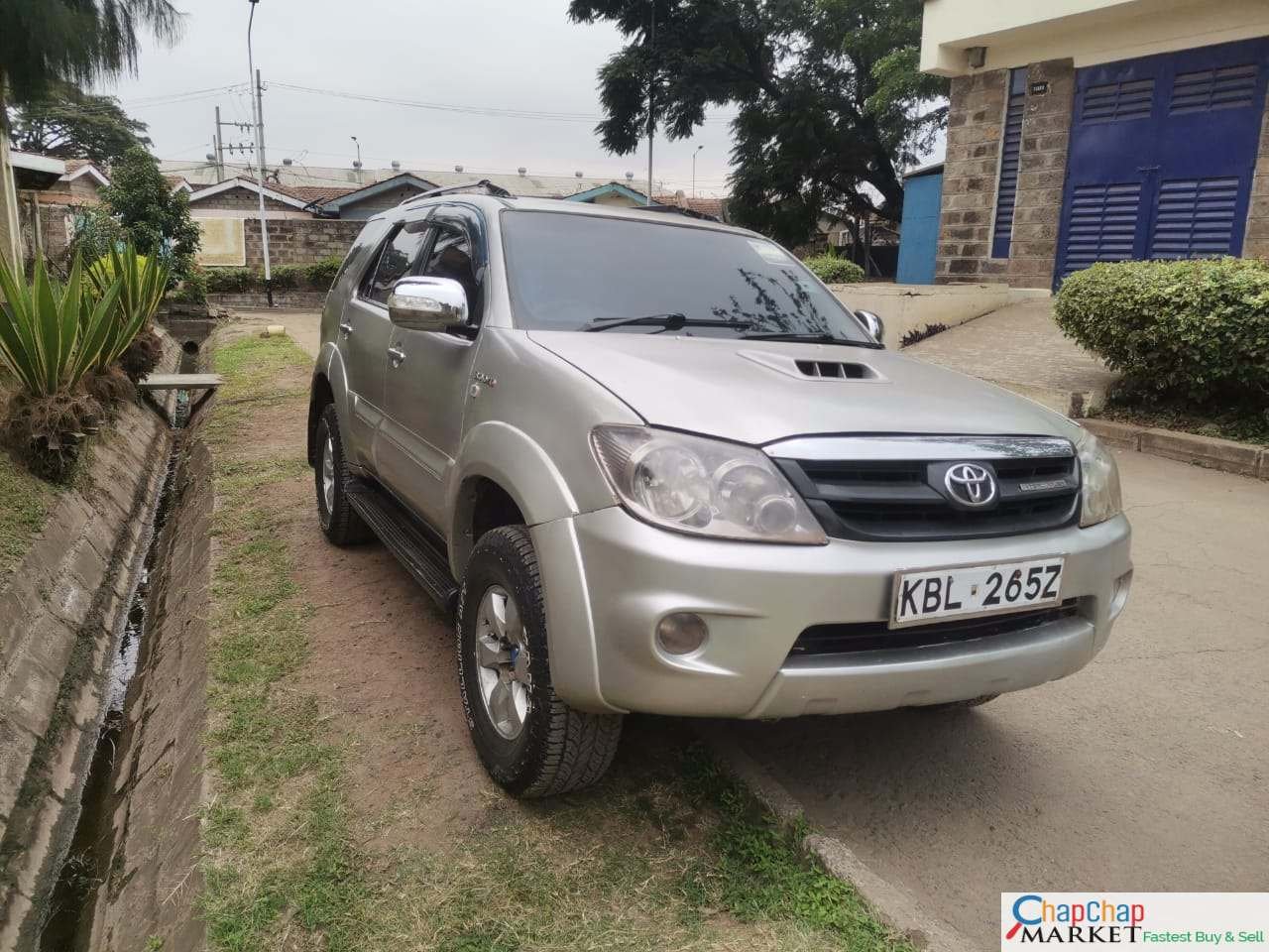 Toyota Fortuner 1.3M ONLY YOU Pay 40% Deposit Trade in OK EXCLUSIVE