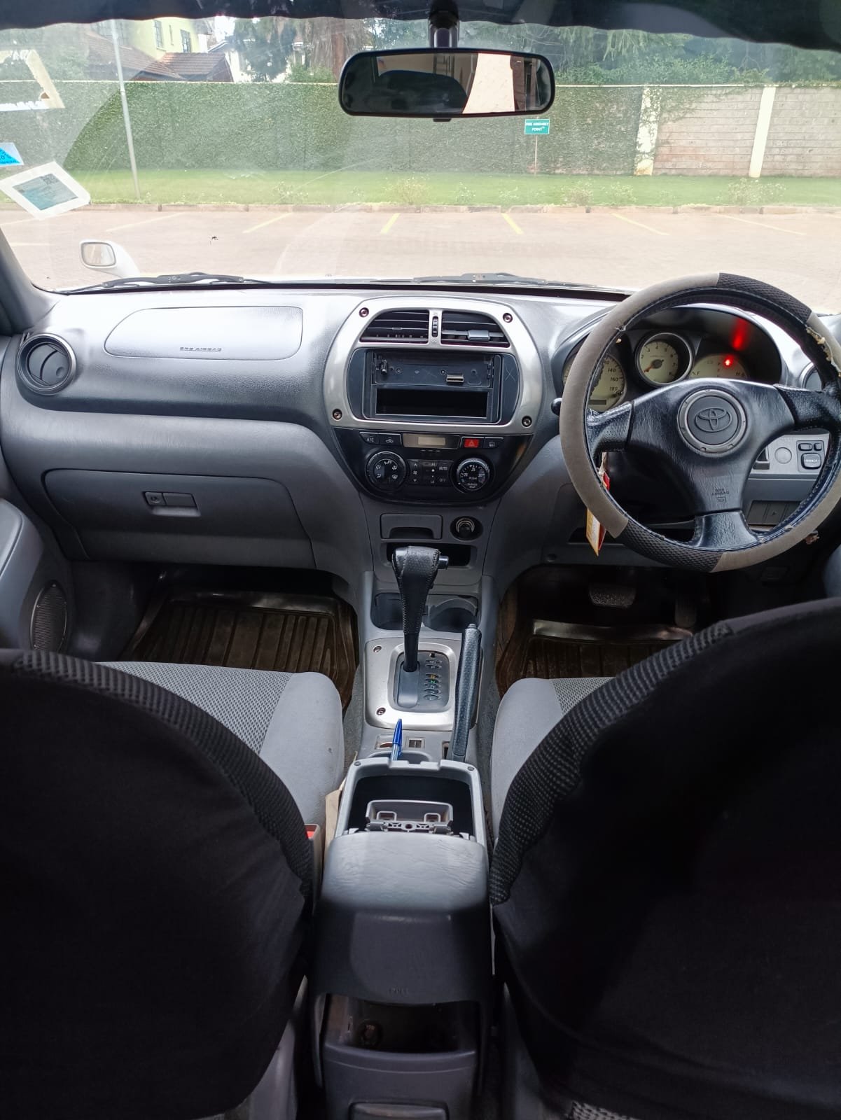 Toyota RAV4 QUICKEST SALE You ONLY Pay 30% Deposit Trade in Ok EXCLUSIVE