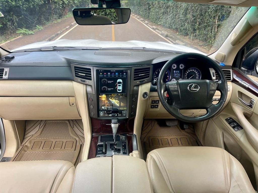 LEXUS LX 570 For sale in Kenya 5.5M Only Fully Loaded EXCLUSIVE