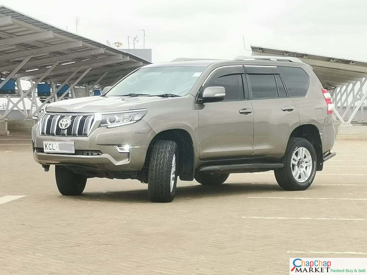 Toyota Prado j150 for sale in Kenya with SUNROOF leather 🔥 🔥 You Pay 30% Deposit Trade in OK