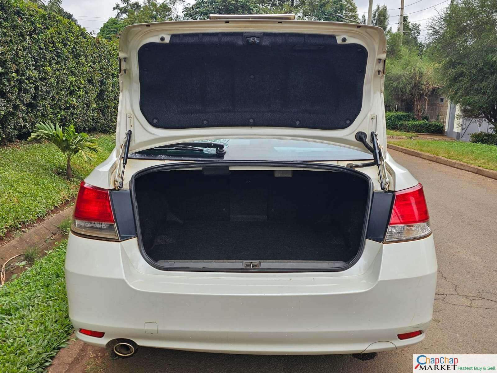 Subaru legacy For sale in Kenya BRM You pay 30% Deposit Trade in Ok EXCLUSIVE