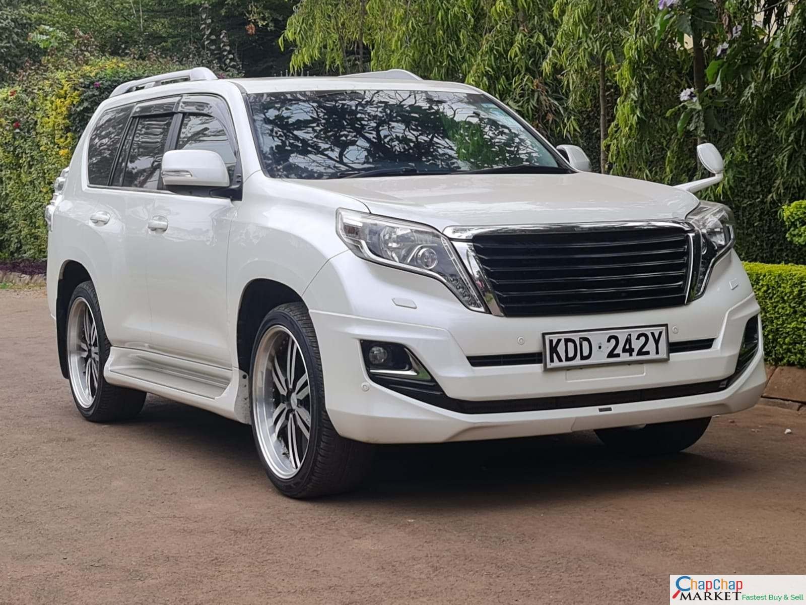 Toyota Prado j150 for sale in Kenya with SUNROOF 🔥 You Pay 30% Deposit Trade in OK EXCLUSIVE