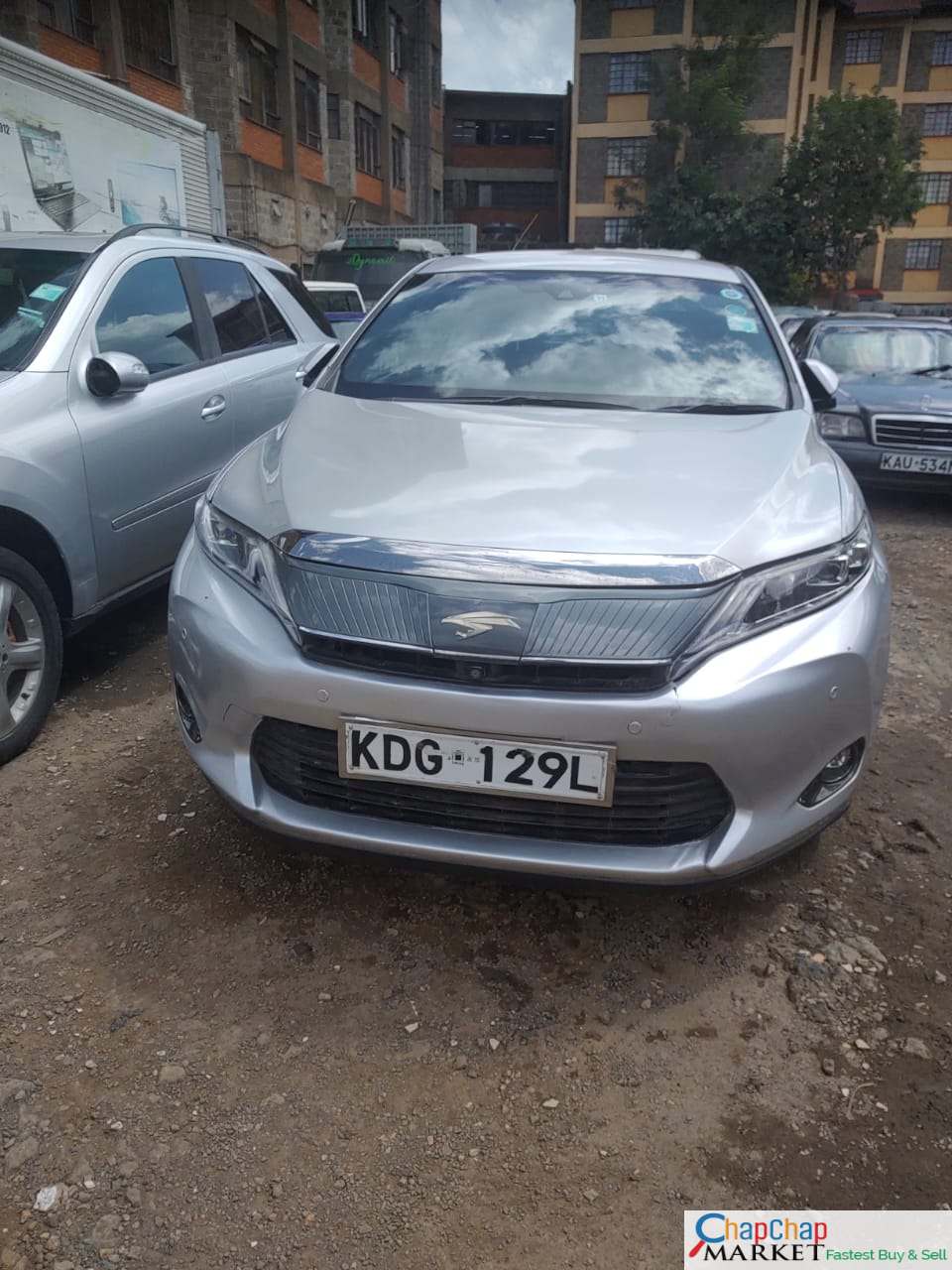 Toyota Harrier for Sale in Kenya New shape You Pay 30% Deposit Trade in OK EXCLUSIVE 🔥