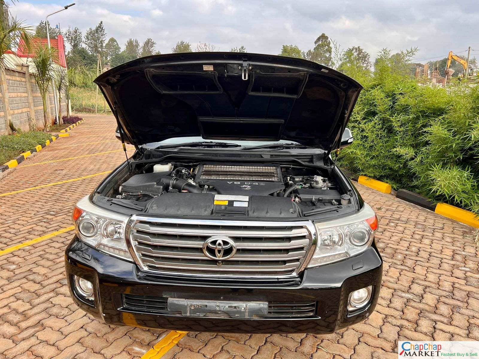 Toyota Land Cruiser V8 DIESEL for sale in Kenya VX 200 SERIES You Pay 30% Deposit Trade in Ok EXCLUSIVE