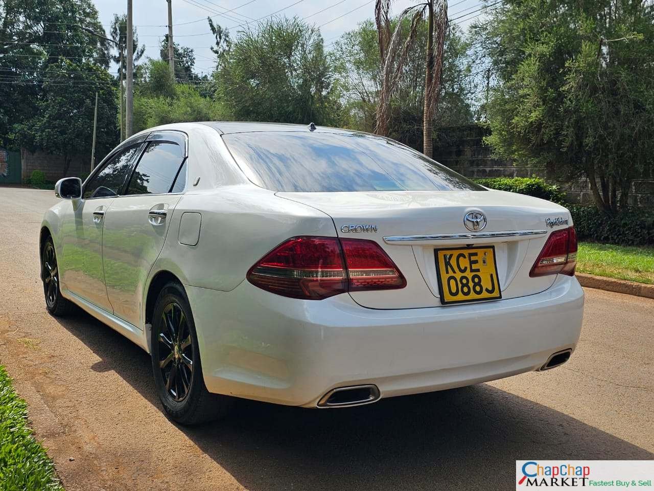 Cars Cars For Sale-Toyota CROWN for sale in Kenya Royal Saloon You pay Deposit Trade in Ok EXCLUSIVE hire purchase installments bank finance ok 1