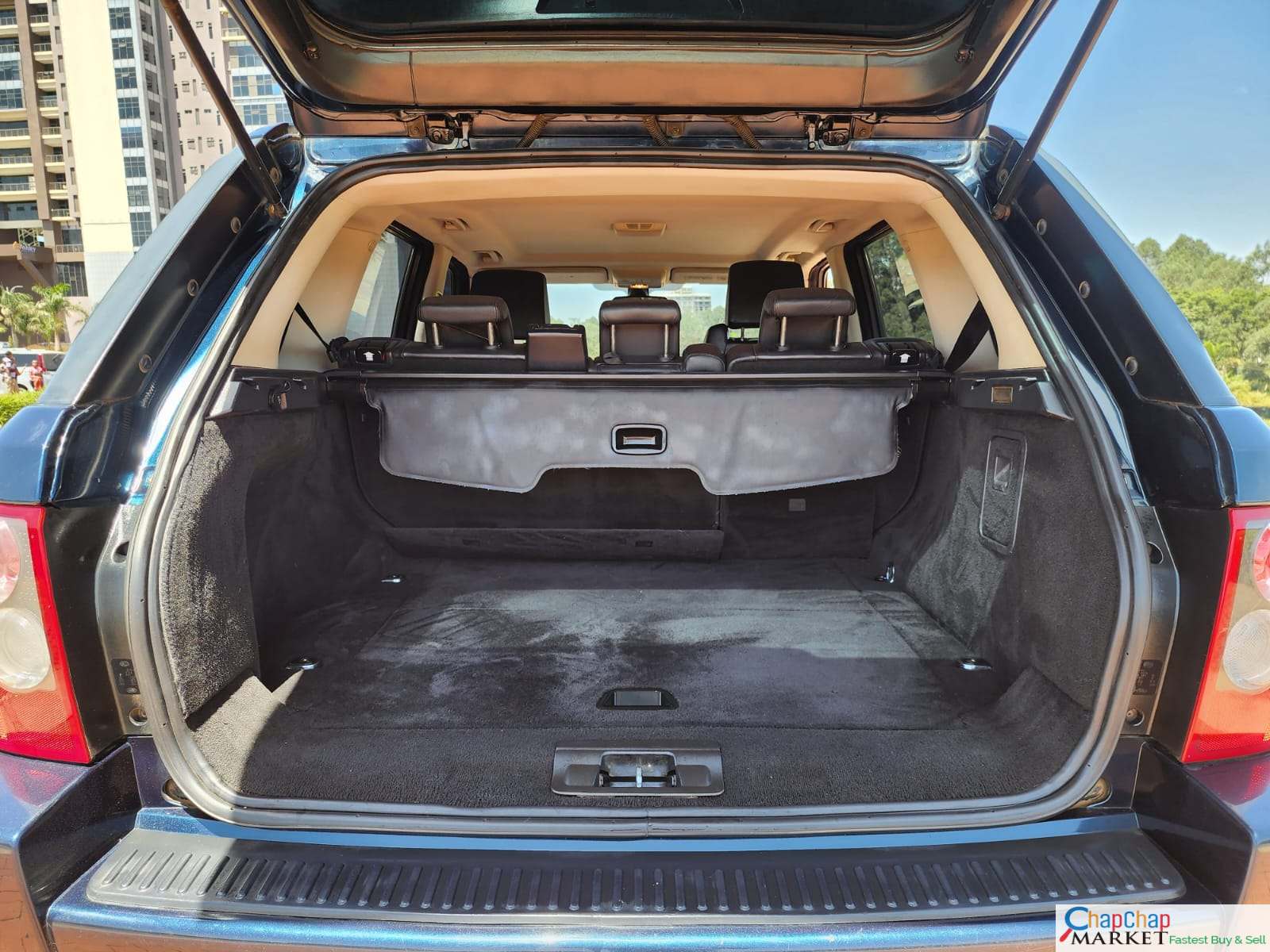 Range Rover Sport HSE QUICK SALE You pay 40% deposit Trade in OK EXCLUSIVE range Rover sport for sale in kenya hire purchase installments