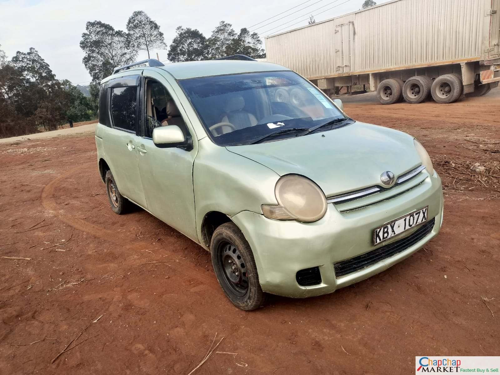 Toyota SIENTA for Sale in Kenya QUICK SALE You Pay 30% Deposit Trade in OK EXCLUSIVE hire purchase installments