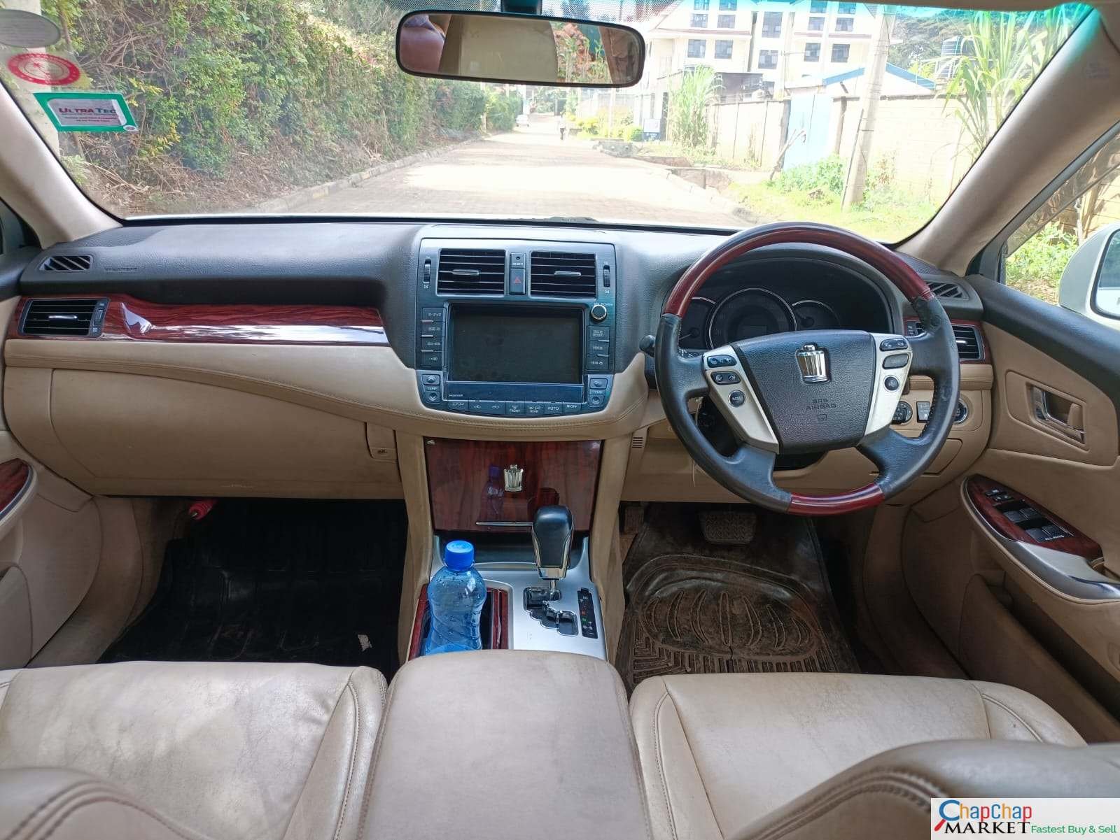 Toyota CROWN kenya Royal Saloon You pay 30% Deposit crown for sale in kenya hire purchase installments Trade in Ok EXCLUSIVE (SOLD)