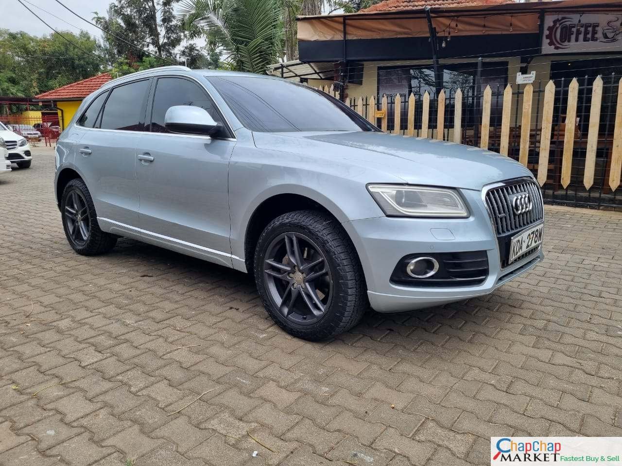 AUDI Q5 QUICK SALE You Pay 30% deposit Trade in Ok  EXCLUSIVE AUDI Q5:for sale in kenya hire purchase installments