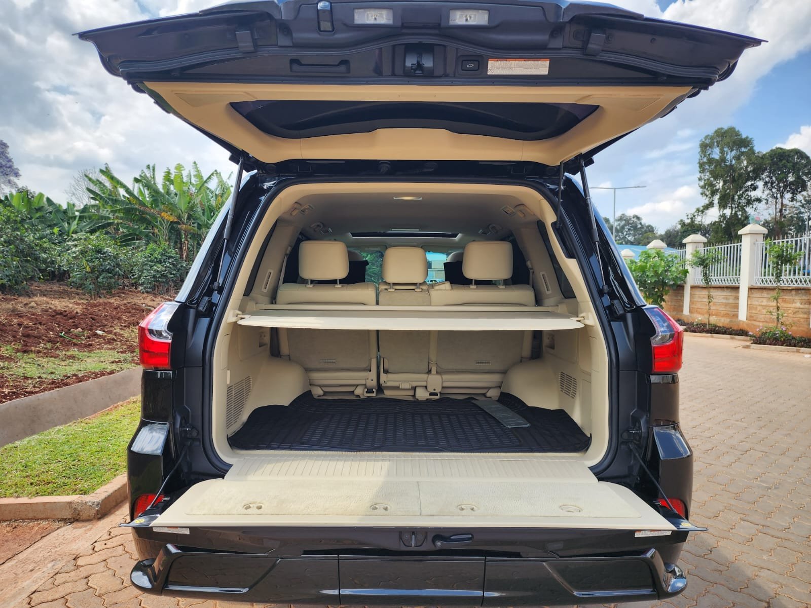 LEXUS LX 450D 450 D  🔥 Lexus lx 450D For sale in kenya hire purchase installments EXCLUSIVE!