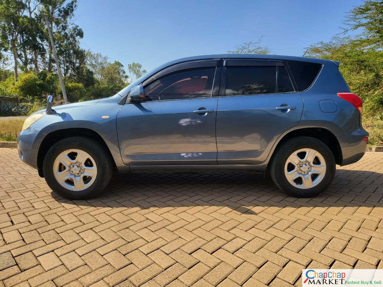 Toyota RAV4 kenya CHEAPEST You Pay 30% Deposit Trade in OK Toyota RAV4 for sale in kenya hire purchase installments EXCLUSIVE