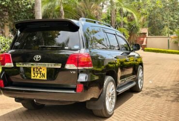 Toyota V8 for sale in kenya QUICKEST SALE You Pay 40% Deposit Trade in OK EXCLUSIVE v8 Kenya hire purchase installments