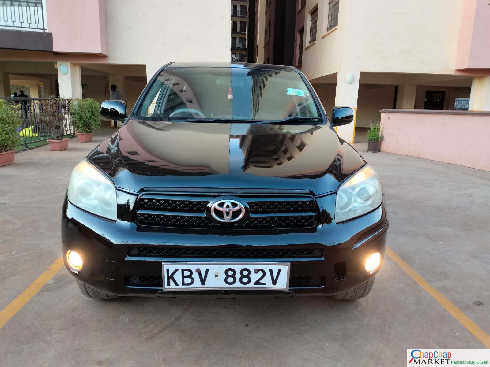 Toyota RAV4 kenya You Pay 30% Deposit Trade in OK Toyota RAV4 for sale in kenya hire purchase installments EXCLUSIVE