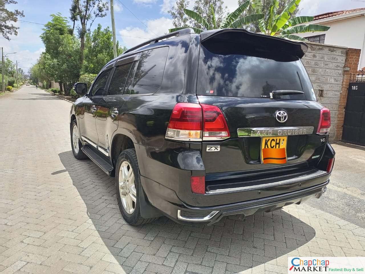 Toyota V8 ZX 200 series SUNROOF LEATHER 2010 4M ONLY You Pay 40% Deposit Trade in OK EXCLUSIVE Toyota v8 for sale in kenya hire purchase installments landcruiser land cruiser