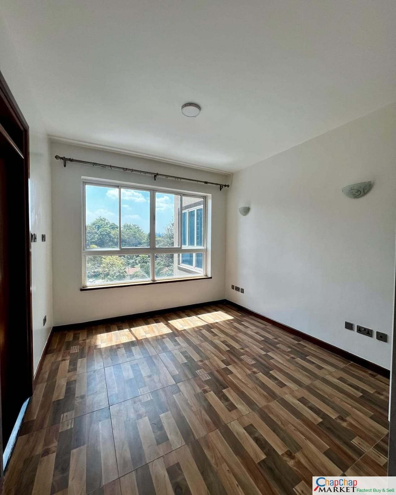 Elegant 4 Bedrooms Apartments in Riverside Drive