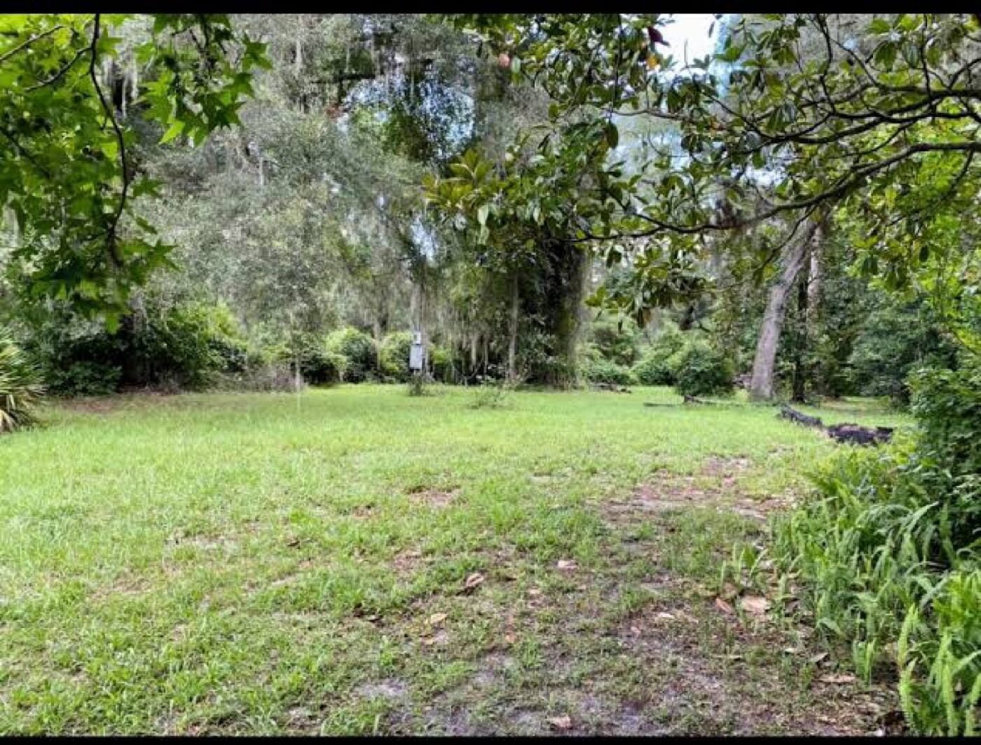 Land for sale in Karen Tree lane 1 Acre Ready Title Deed QUICK SALE Exclusive