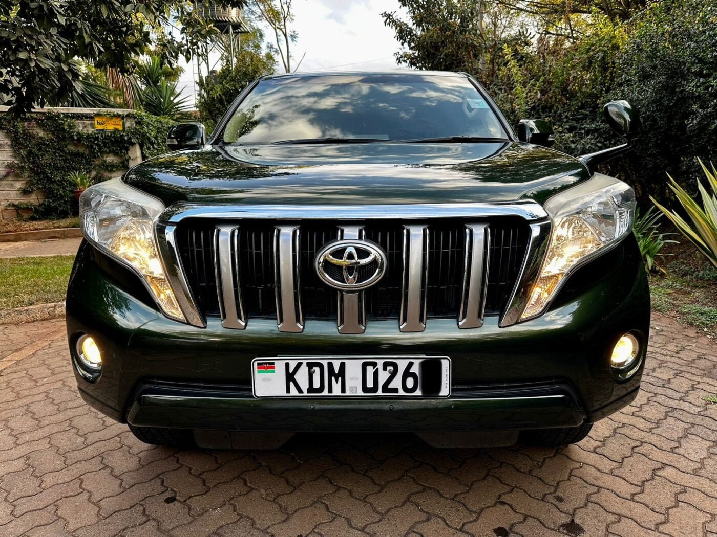 Toyota PRADO for sale in Kenya Sunroof Quick SALE TRADE IN OK EXCLUSIVE! Hire purchase installments