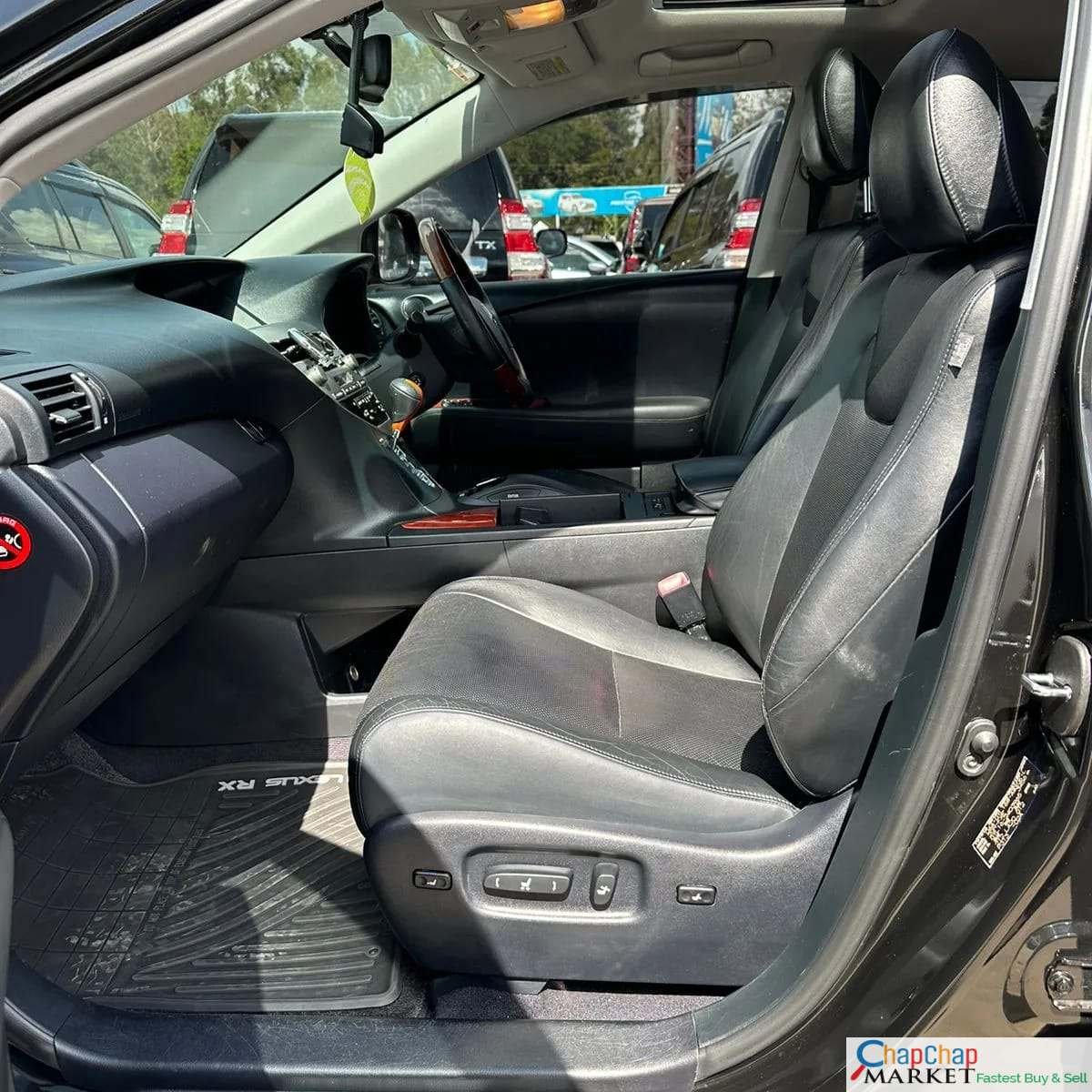 Cars Cars For Sale-LEXUS RX 450h hybrid SUNROOF 🔥 You Pay 30% Deposit Trade in OK EXCLUSIVE Lexus rx 450 For Sale in Kenya 3