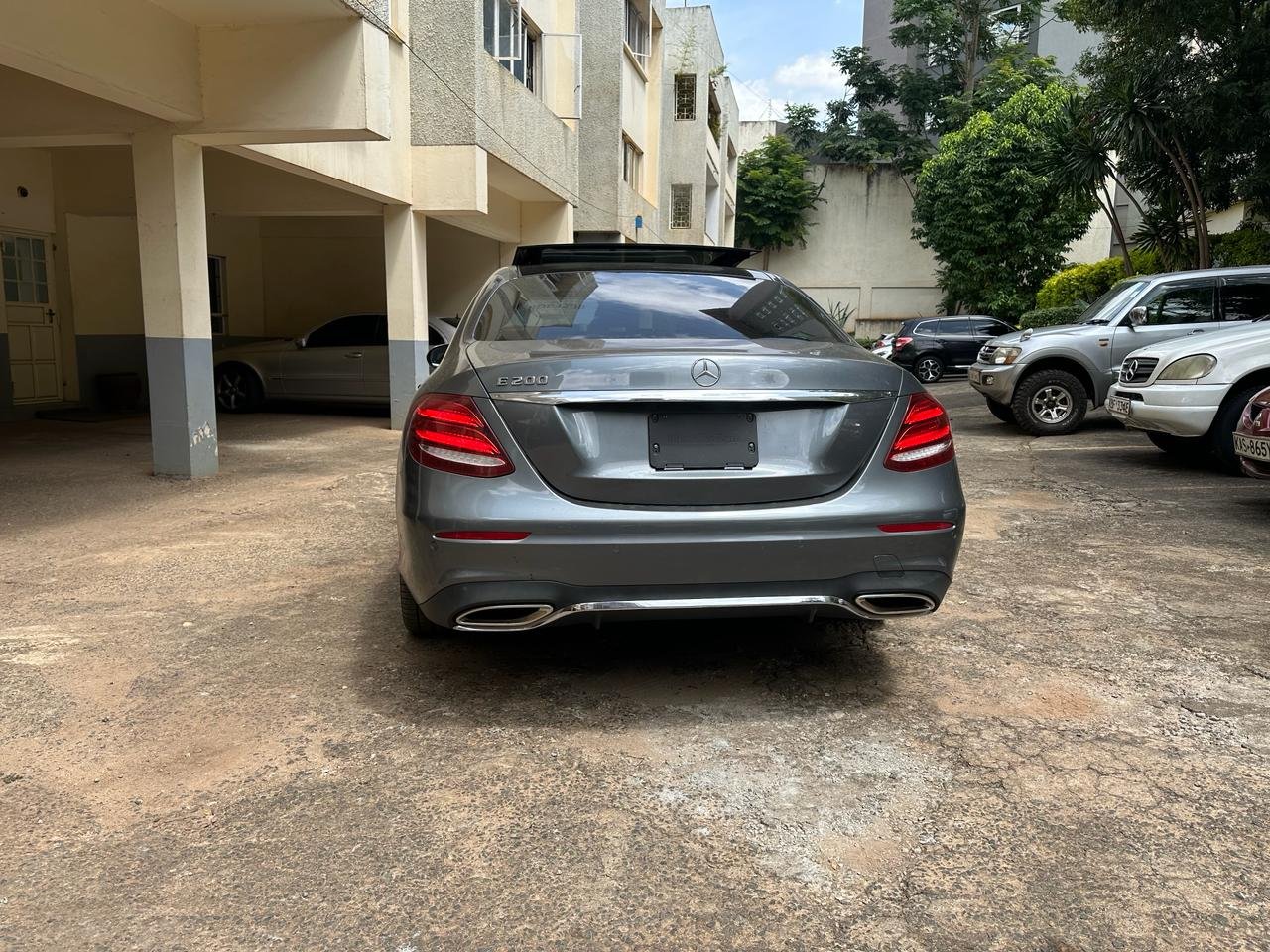 Mercedes Benz E200 W213 For Sale in Kenya NEW🔥 You Pay 30% DEPOSIT Trade in OK EXCLUSIVE hire purchase installments