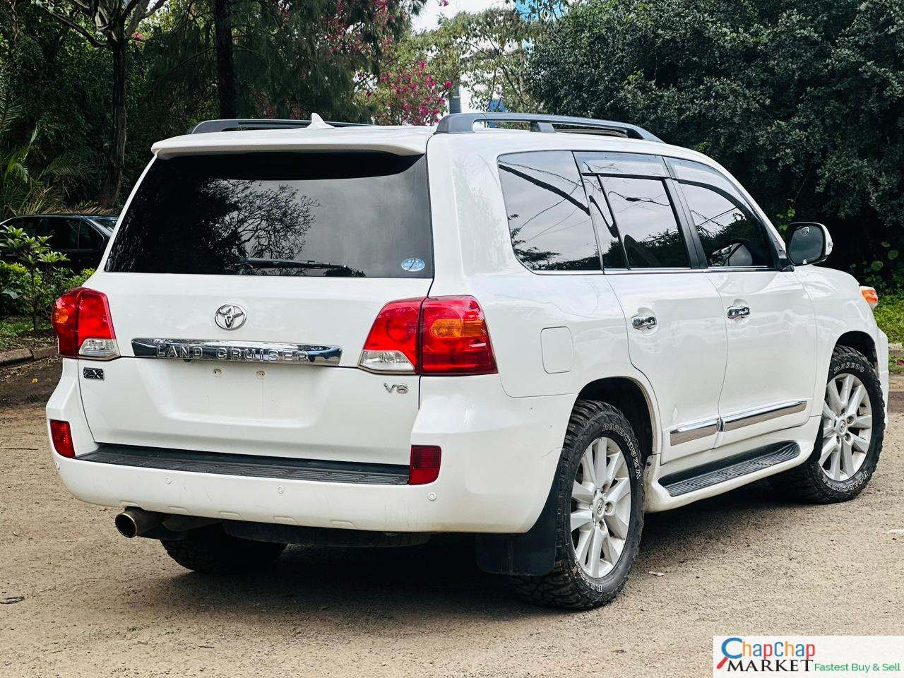 Toyota V8 ZX Kenya QUICK SALE SUNROOF LEATHER 2010 4M ONLY You Pay 40% Deposit Trade in OK EXCLUSIVE Toyota v8 for sale in kenya hire purchase installments landcruiser land cruiser