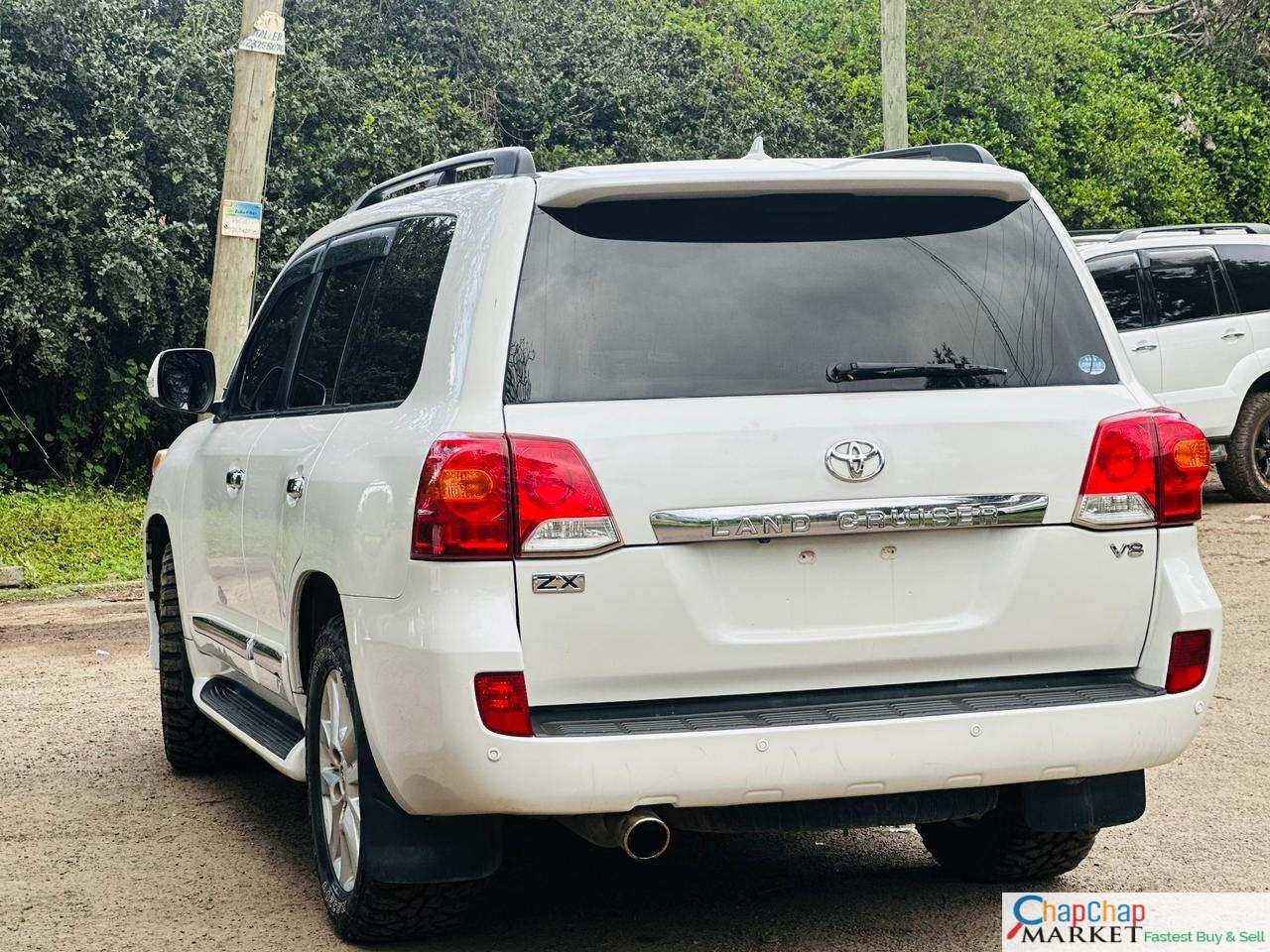 Toyota V8 ZX Kenya QUICK SALE SUNROOF LEATHER 2010 4M ONLY You Pay 40% Deposit Trade in OK EXCLUSIVE Toyota v8 for sale in kenya hire purchase installments landcruiser land cruiser